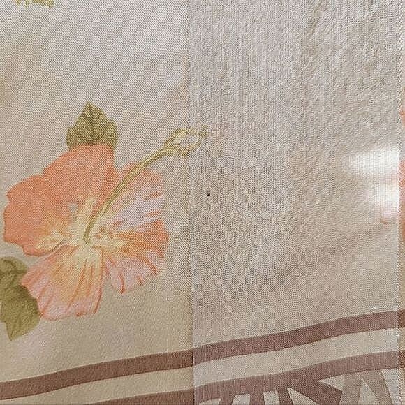 Oscar | Oscar De La Renta pale gold floral silk scarf - Picture 7 of 8